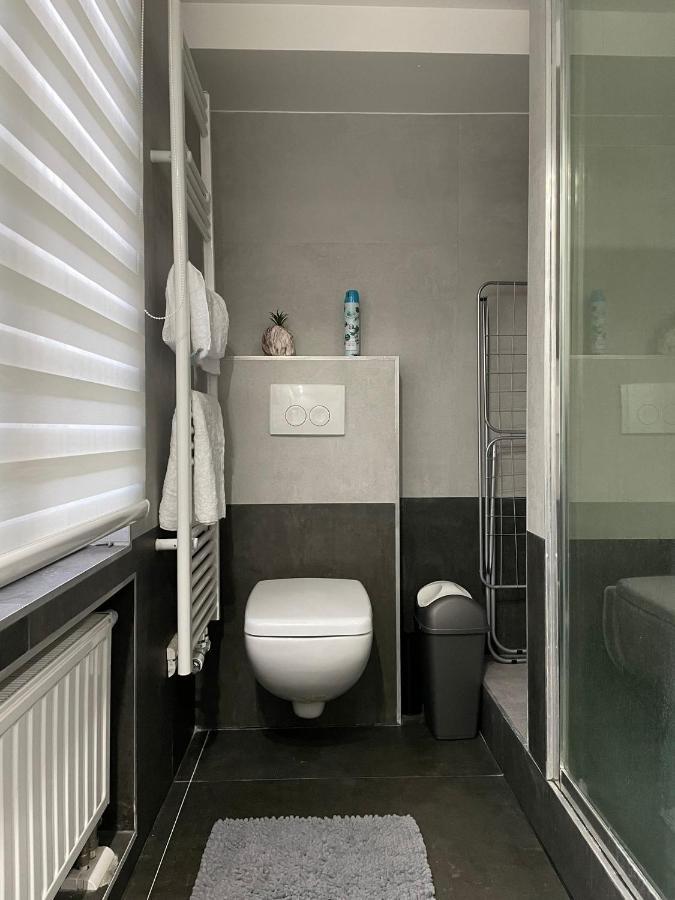 Duplex Situe A 2Min De La Gare Du Nord Apartment Brussels Ngoại thất bức ảnh